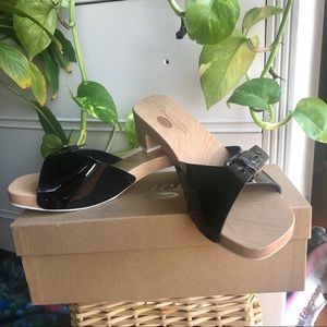 Dr. Scholls Originals Sandals (Urban Outfitters)